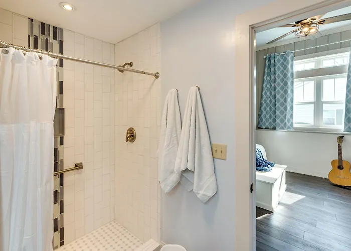 Peaceful Vacation Rental: 3 Mi To Town!